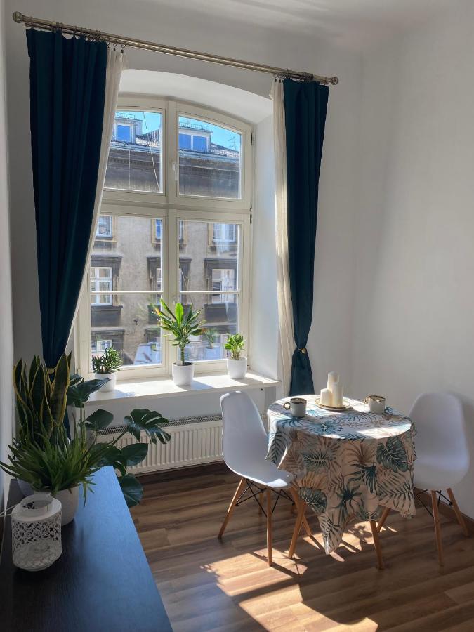 First Station 26-10 Apartamento Cracovia Exterior foto